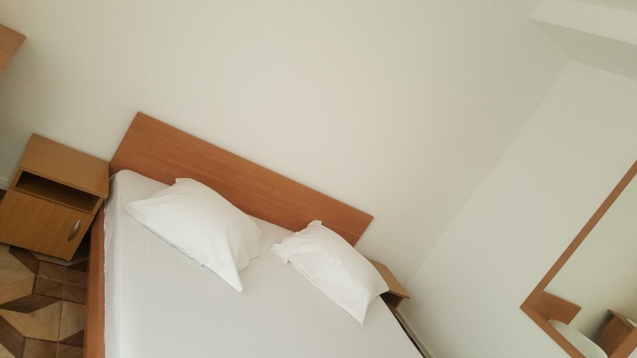 Vila Yza Hotel Eforie Bagian luar foto